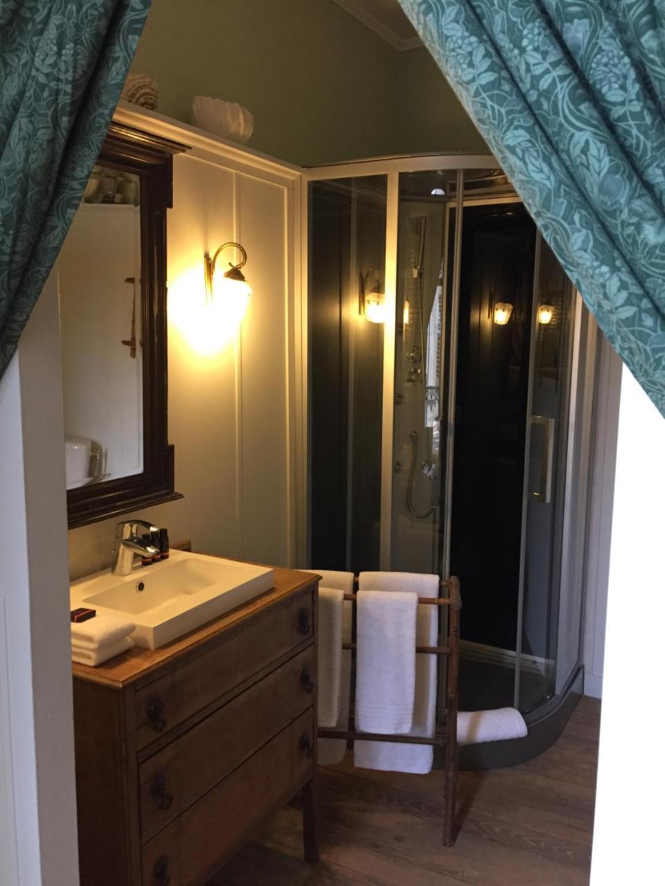 La Grenouille Noire Hotel Marcillat-en-Combraille Екстериор снимка